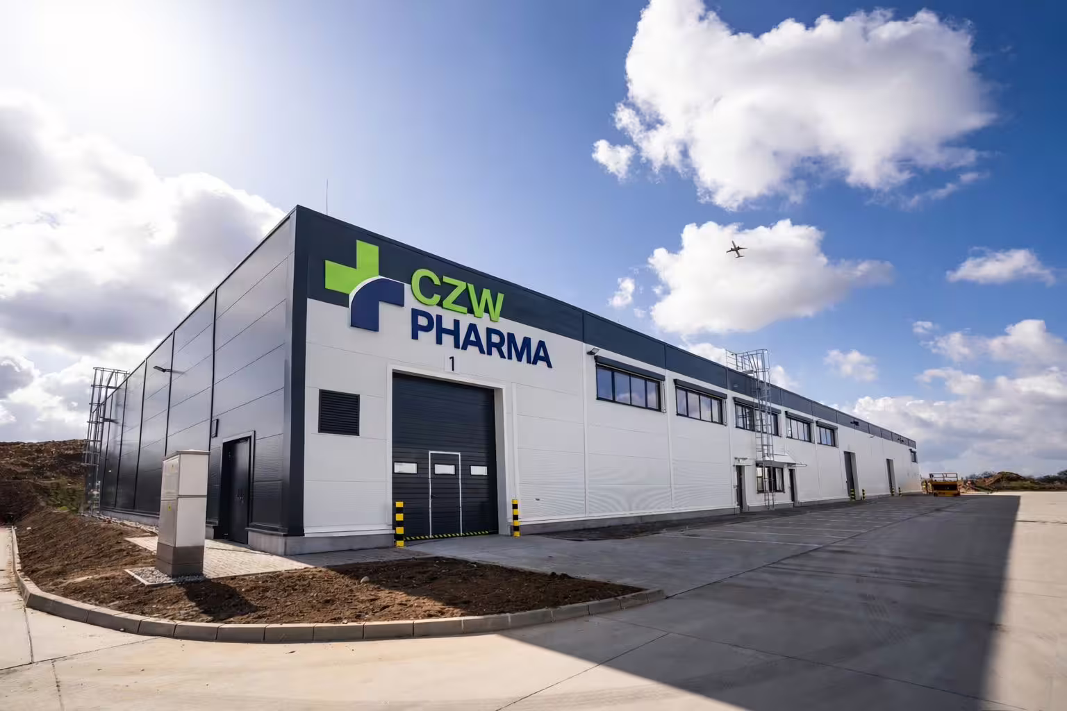 czw-pharma-hala